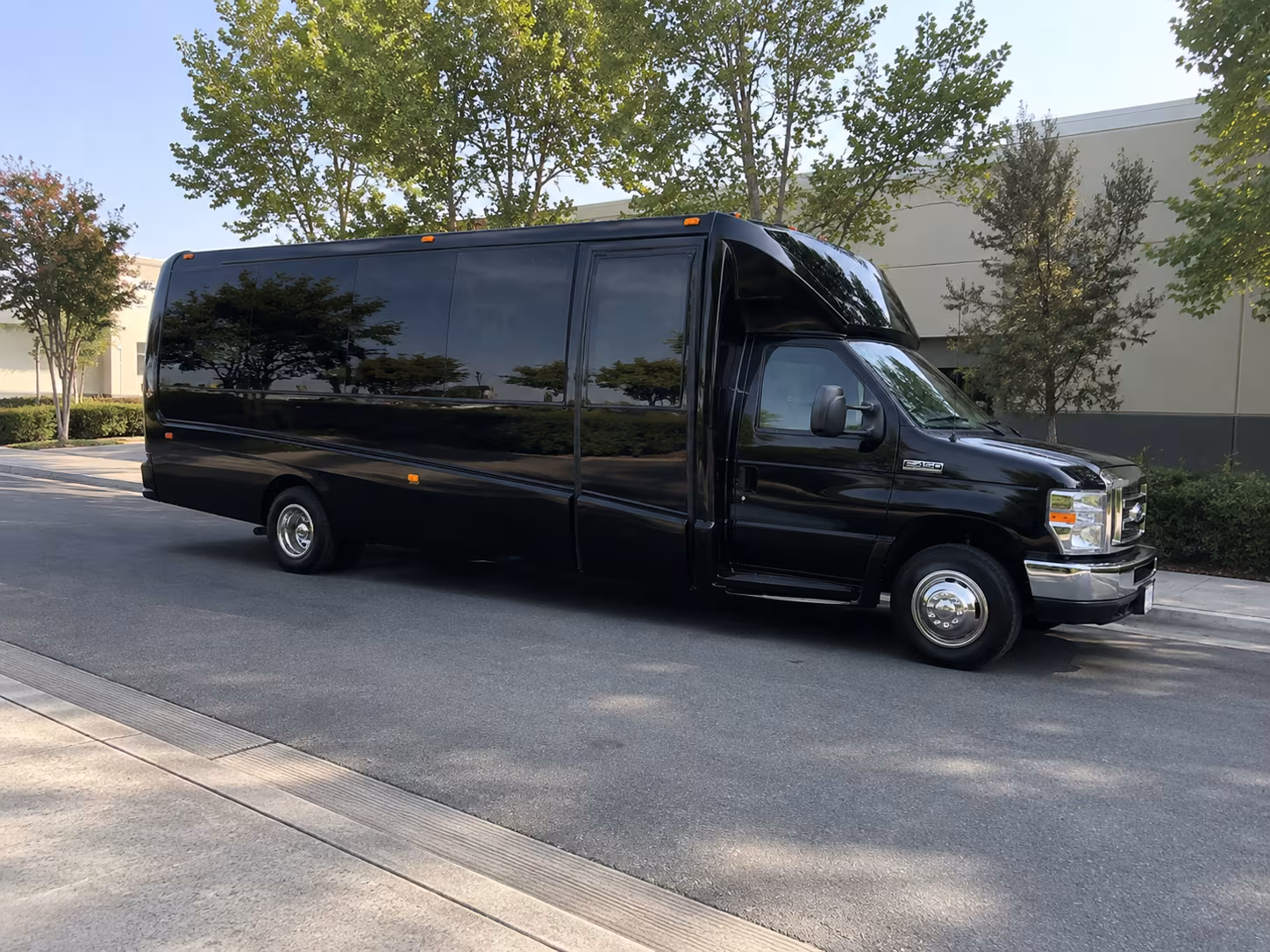 south bend wedding quinceanera and celebration bus rentals